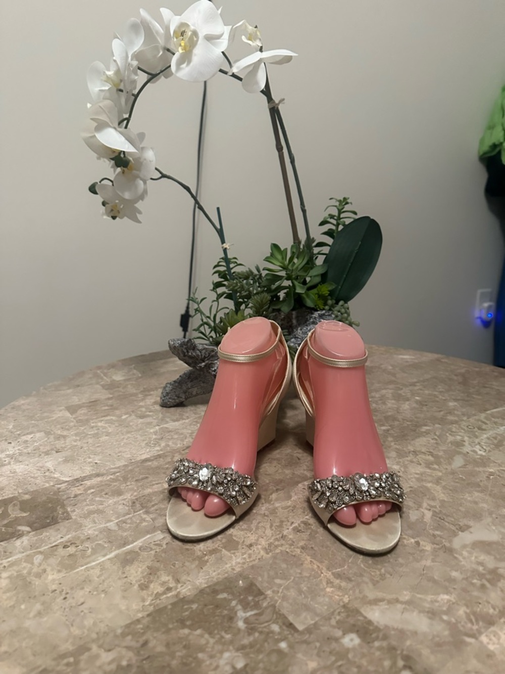 BADGLEY MISCHKA • Women's Jeweled Open-Toe Wedge Sandals in Champagne